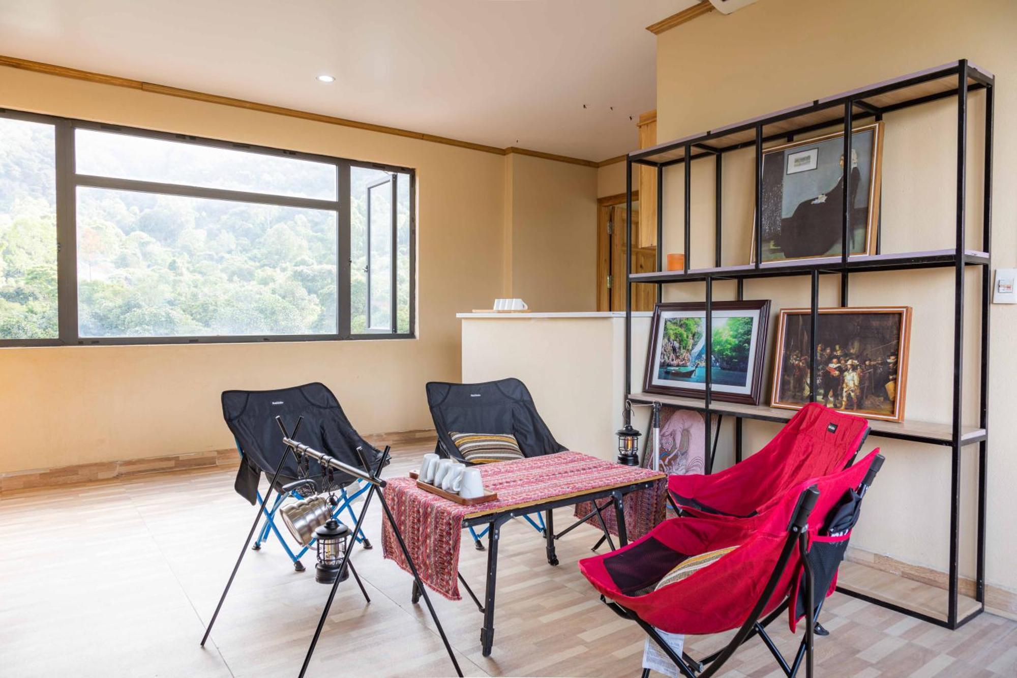 Republic Hostel Cat Ba Xuan Dam Екстериор снимка